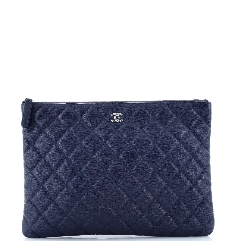 O Case Clutch Quilted Caviar Medium