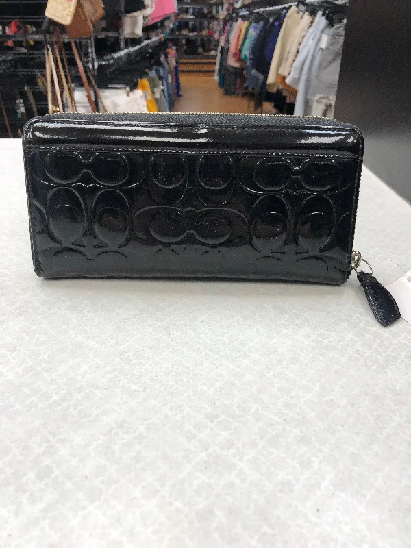 Coach crossbody bags with a printed floral pattern for a feminine touchWallet Designer By Coach  Size: Medium