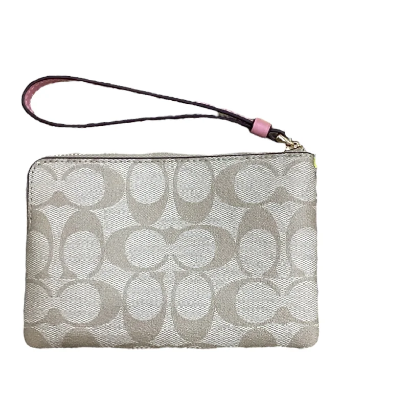 Coach bags with a detachable mirror inside for quick touch - upsWristlet By Coach  Size: Small