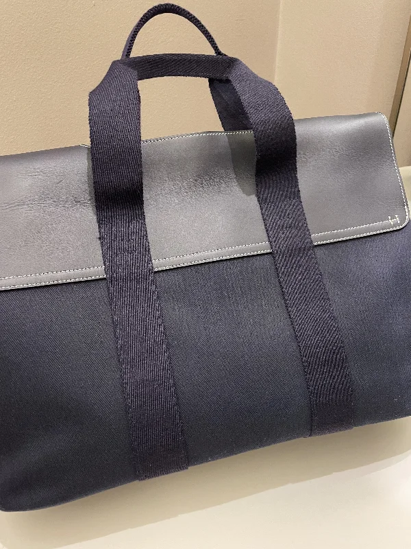 Hermes Evelyne Bags with Adjustable Shoulder StrapsHermes Toile Valparaiso Navy Toile Chevron