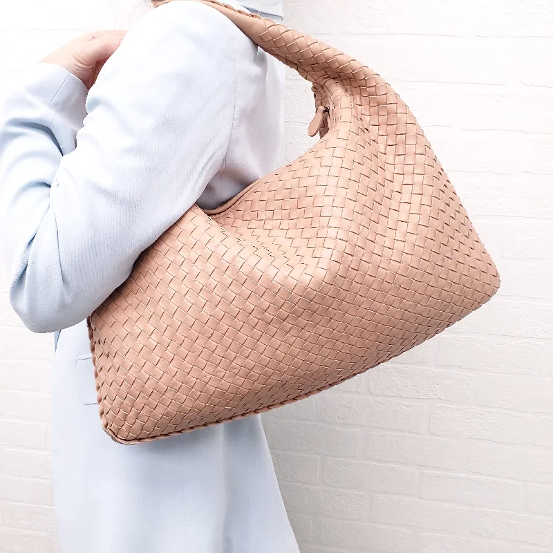 Sustainable - Inspired Hermes Bags with Eco - Conscious MaterialsBOTTEGA VENETA INTRECCIATO HOBO BAG