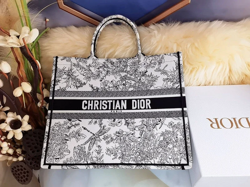 Christian Dior tote bags with a double - handle and shoulder - strap optionChristian Dior Bags - 4610