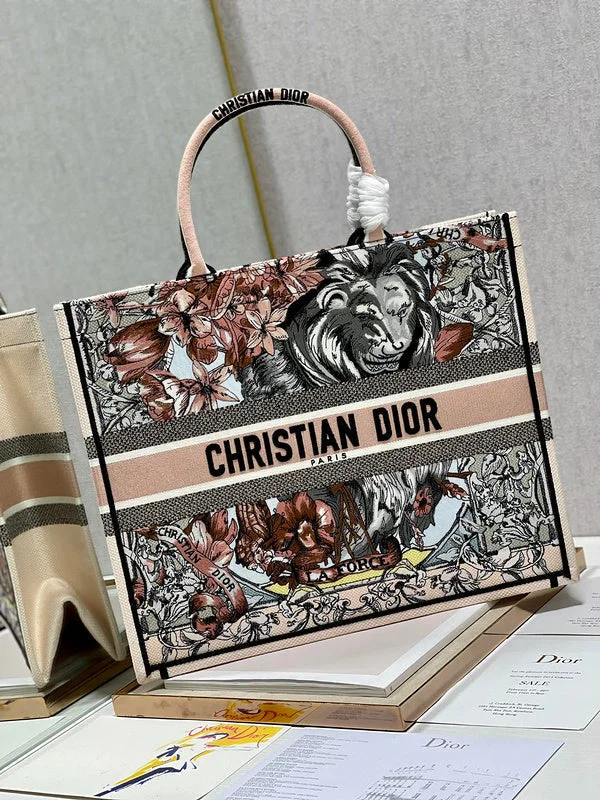 High - fashion Christian Dior bags with a geometric patternChristian Dior Bags - 5655