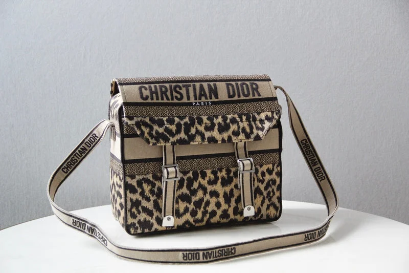 Christian Dior handbags with a back - pocket for quick storageChristian Dior Bags - 5929